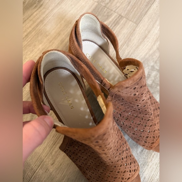 Cole Haan wedge sandal size 7.5 - Picture 2 of 6